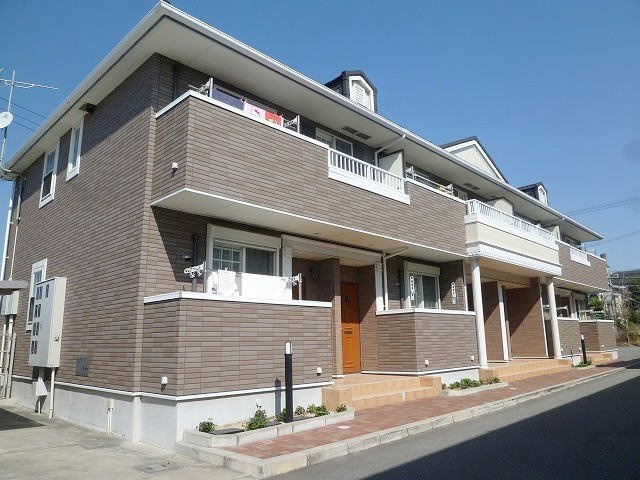 トレス・シエーネの外観