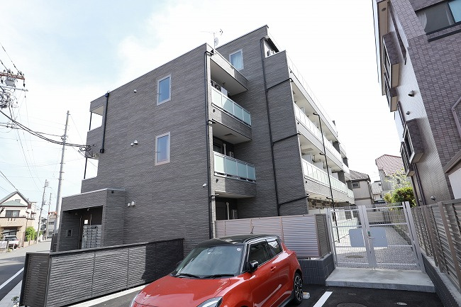 ヴィラ東中神の外観