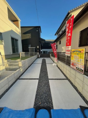 【外観】 | 緑区神の倉１丁目＜仲介手数料無料＞神の倉小・神の倉中　新築一戸建て | 撮影
社長の村田です！
自らプレイヤーとして営業しています
長年の経験と実績から皆様により良いマイホーム購入のご提案をいたします。
住宅ローンの不安や購入後の不安等何でもご相談ください。