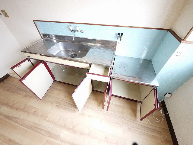 ハイツヨネダのキッチン|使いやすいキッチンです