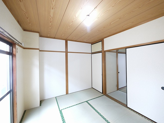 ハイツヨネダの和室|ゆったりとくつろげる和室です