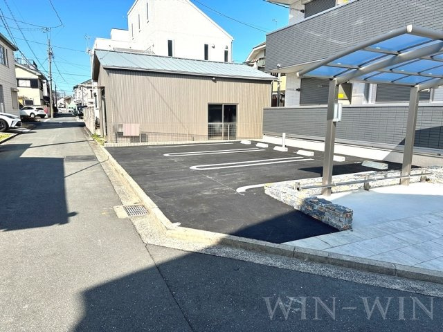 D-square花田二番町の駐車場
