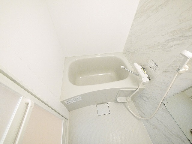 Gradito　富雄駅前の浴室|コンパクトで使いやすいお風呂です