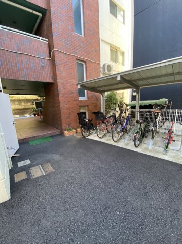 デュアルハイツ千石の駐車場
