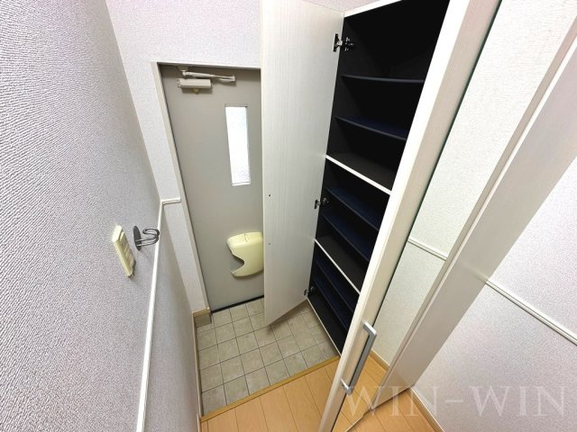 Sereno・Albaの玄関