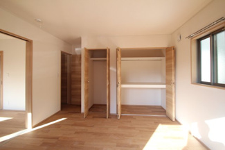 【寝室】 | YMN蓬莱町貸住宅C(ガレージハウス)