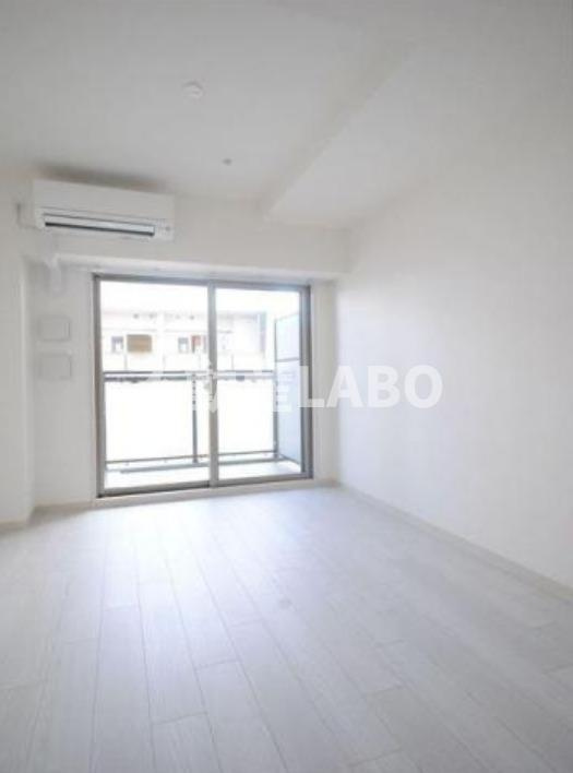 エスリード難波ステーションゲート　サウステラスの洋室