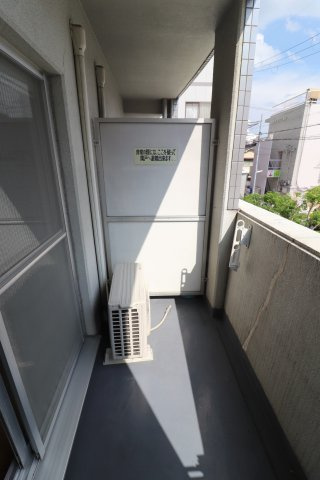 グランシャリオ双葉のバルコニー