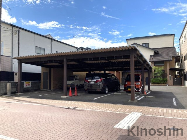 ロータリー駐車場