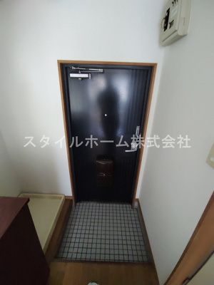 【玄関】 | グラン・ドゥムール | 別部屋写真です。