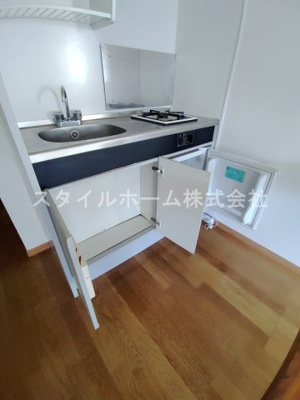 【キッチン】 | グラン・ドゥムール | 別部屋写真です。