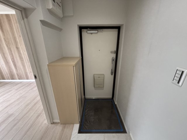シューズボックス付きの玄関です