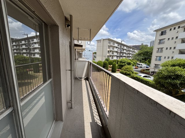南向きのバルコニーです