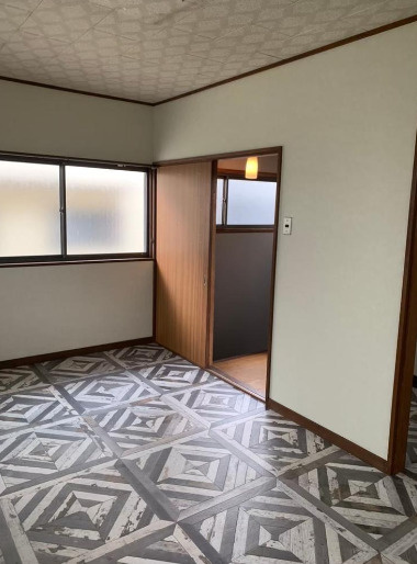 大津市富士見台の事務所の和室