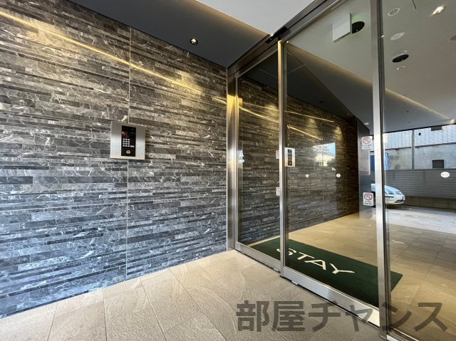 STAYのエントランス
