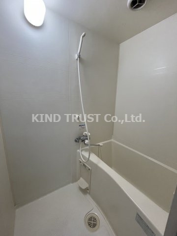 オリエンタル西天満の浴室|きれいなお風呂です