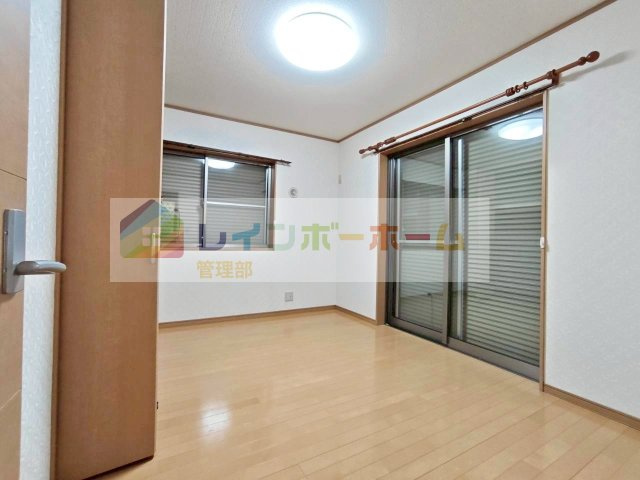 西鶴ケ岡2丁目貸家の寝室|2025.10.20撮影