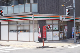 セブンイレブン市川駅南口店まで900m