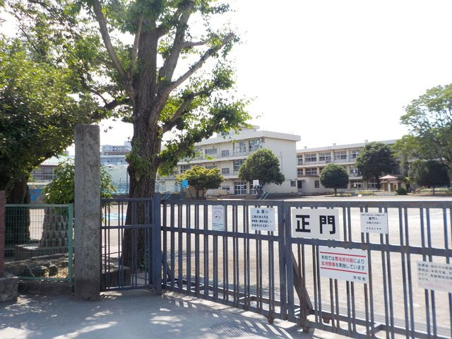相模原市立淵野辺小学校まで300ｍ
