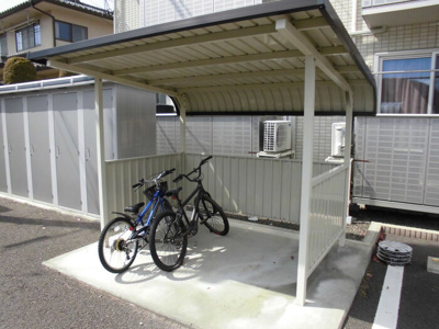【その他共用部分】 | リバーグリーン | 駐輪場