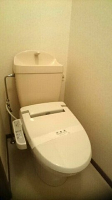【トイレ】 | アンソレイユＢ | 清潔感のあるトイレです