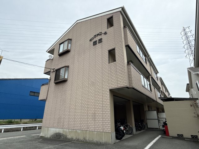サンファミール西庄の外観