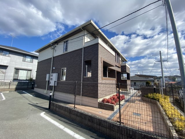 ウエストガーデンⅤの外観