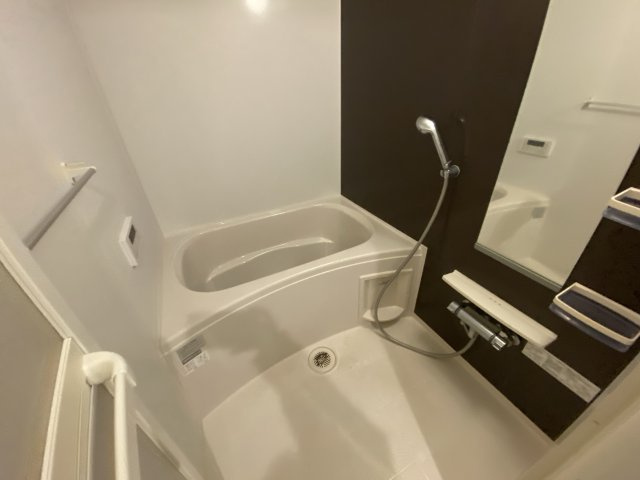 ウエストガーデンⅤの浴室