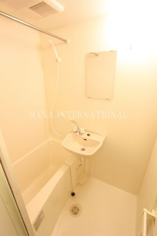 レオパレスヴィラージュの浴室