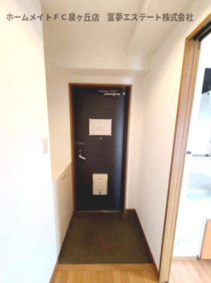 【玄関】 | ファーストパレス | ※イメージ　同物件別号室の写真