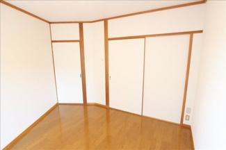 【居間・リビング】 | アーバン帯山 | 明るいお部屋です。