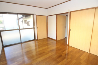 【洋室】 | 川口貸家 | 落ち着いた色調の洋室です