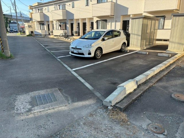 リエットの駐車場