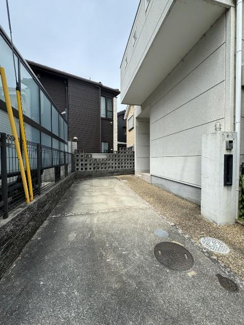 唐国町１丁目戸建の駐車場