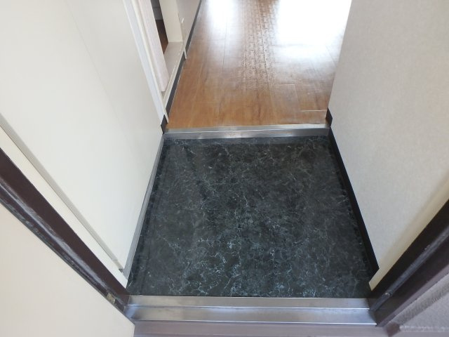 maison GLの玄関