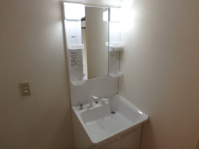 maison GLの独立洗面台