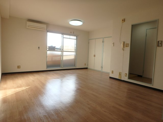 GLマンション八戸ノ里の洋室