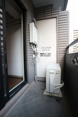 【バルコニー】 | ダイナコート平尾山荘通り | 別号室の写真になります。現況優先。