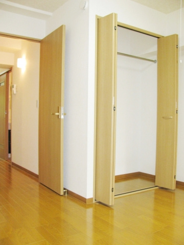 SRビルの洋室|※写真は同タイプの別室になります