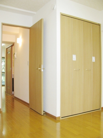 SRビルの洋室|※写真は同タイプの別室になります