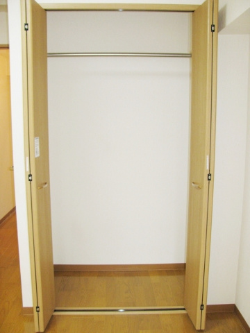 SRビルの収納|※写真は同タイプの別室になります