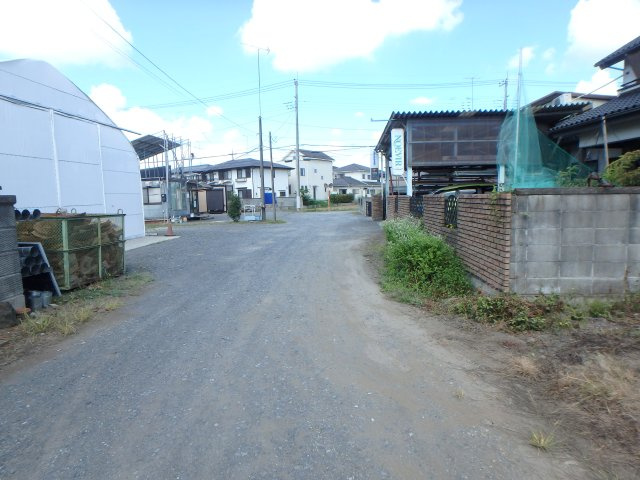 小川土地の前面道路含む現地写真
