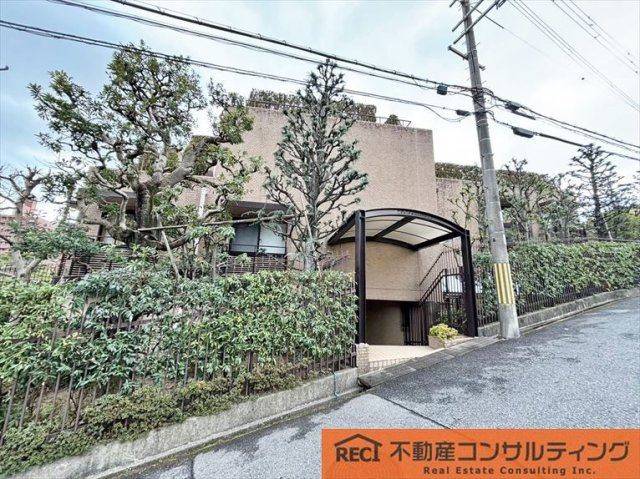 御影山手アーバンライフの外観