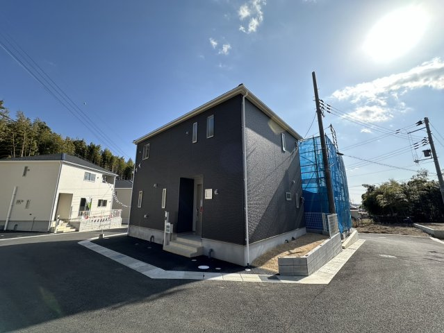 閑静な住宅街に大型分譲☆並列駐車２台ＯＫの４ＬＤＫ☆クレイドルガーデン八幡市八幡福禄谷第1の外観|外観