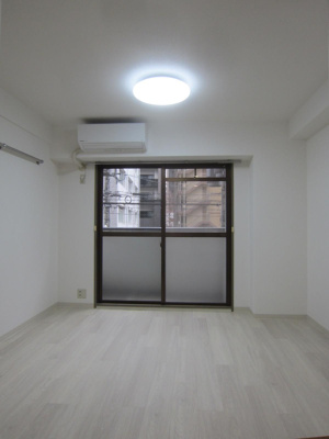 【居間・リビング】 | ルネスロワール博多駅南 | 別号室の写真になります。現況優先。