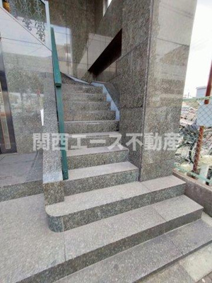 【エントランス】 | 小阪駅前ヴィラデステ