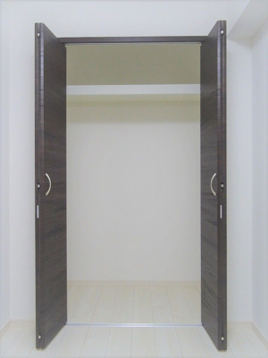 【収納】 | LIBTH博多駅南Ⅱ  | 別号室の写真になります。現況優先。