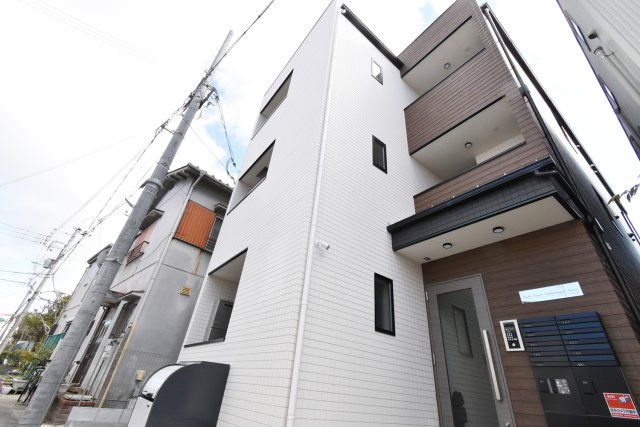 キャッスルコート西宮鳴尾の外観