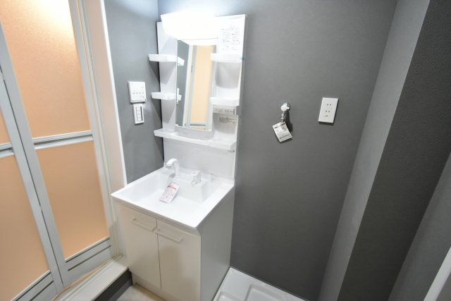 キャッスルコート西宮鳴尾の独立洗面台