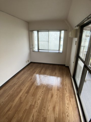 【洋室】 | ロイヤル桑原